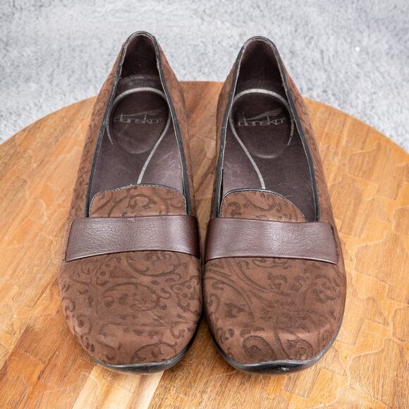 Dansko Oksana Chocolate Brown Suede Leather Floral Embossed Loafers 8.5 USA 39 - Picture 2 of 6